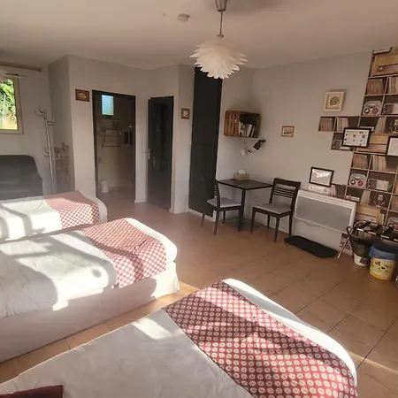 La Peyrade 2* קז'אר