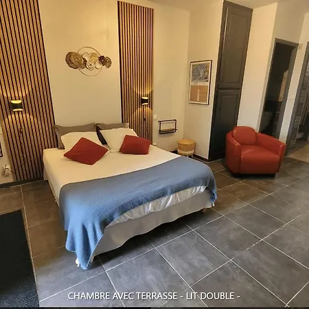 La Peyrade 2* קז'אר