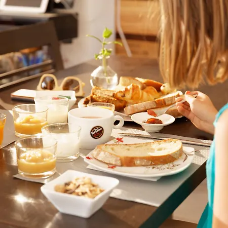 La Peyrade 2* קז'אר